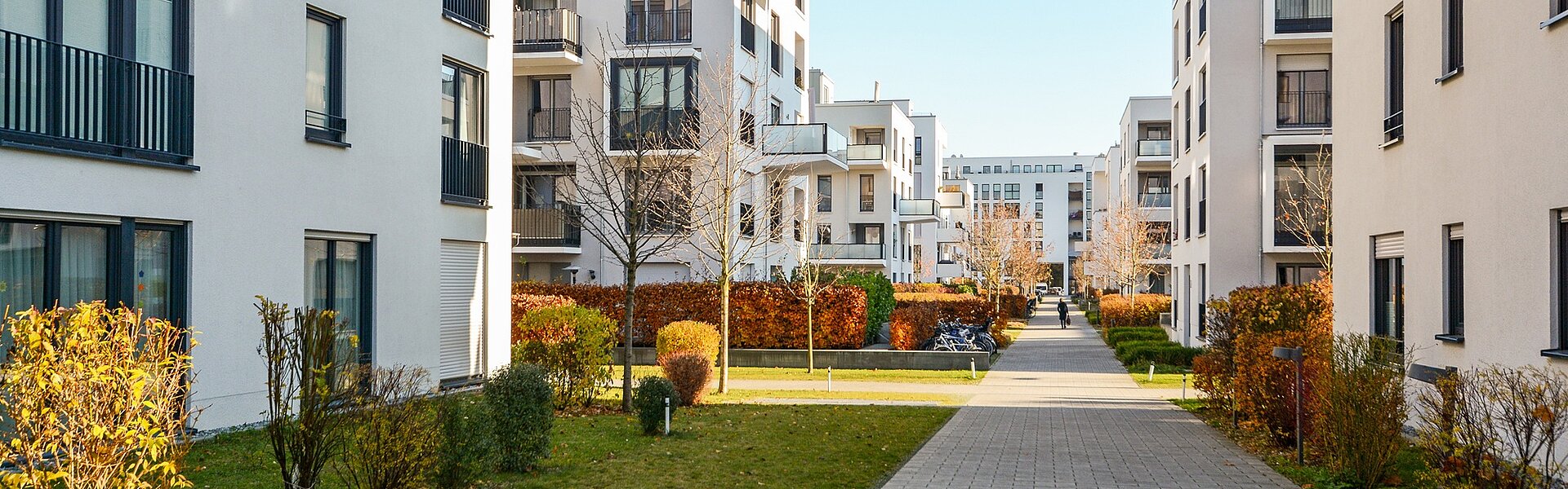 Immobilien-GmbH: Wann sich eine vermögensverwaltende GmbH für Immobilien wirklich lohnt