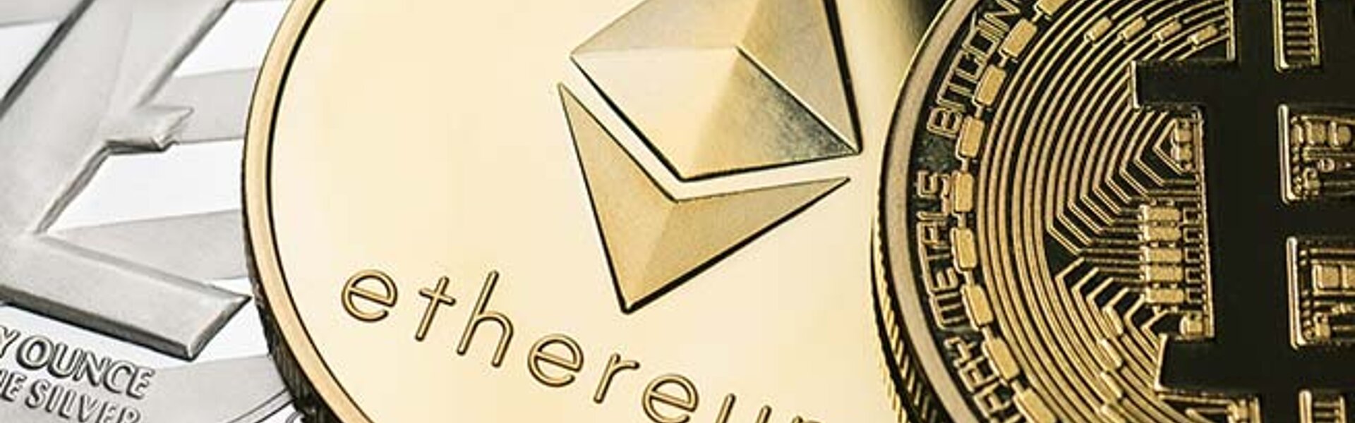 Kryptowährung im Privatvermögen: So erfassen Sie Kryptowährung in Ihrer Steuererklärung (Teil 1) Goldene Ethereum Münze Steuererklärung