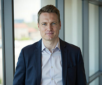 Steuerberater Thomas Rist im Anzug aus Bad Saulgau