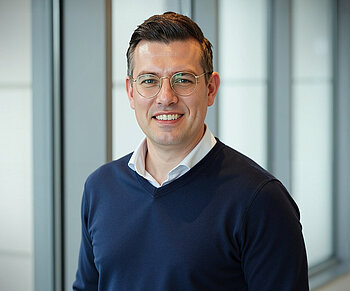 ECOVIS RTS Steuerberater aus Karlsruhe Frank Zumbach im Anzug