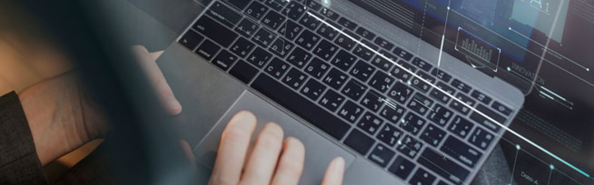 Digital Jetzt – Investitionsförderung für KMU im Losverfahren RTS Förderprogramm Digital Laptop